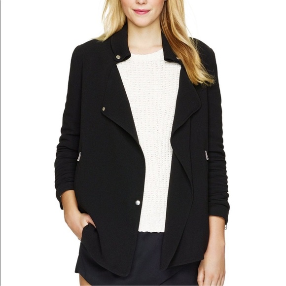 Aritizia Wilfred Burgundy Mayat Crepe Women's Jacket, Mulled Wine Color, NWOT - Picture 2 of 11